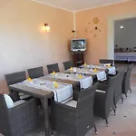 Brezza Di Mare B&B 비냐카스트리시