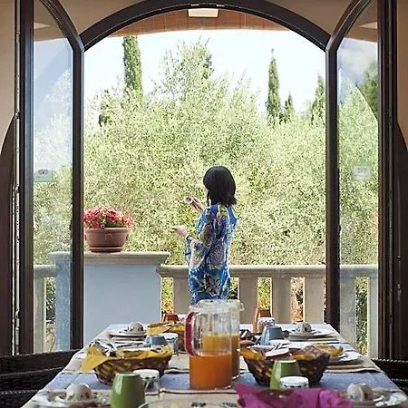 Brezza Di Mare Bed & Breakfast Vignacastrisi