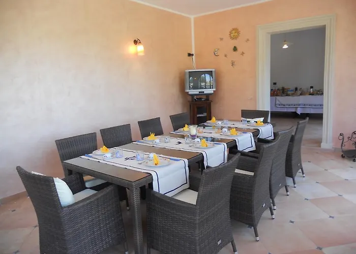 Brezza Di Mare Alojamento de Acomodação e Pequeno-almoço Vignacastrisi